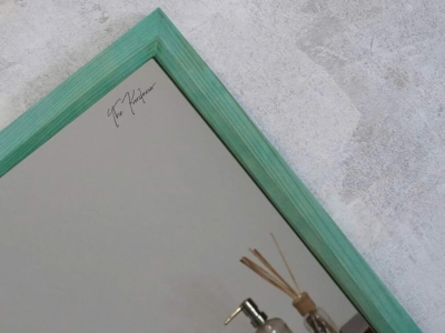 Cách bảo quản gương khung gỗ tự nhiên