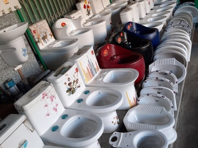 Nguyên nhân và cách xử lý bồn cầu bị chảy nước liên tục